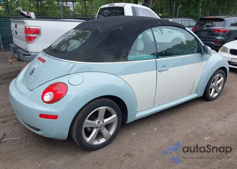 2010 Volkswagen New Beetle z USA, uszkodzony, nr VIN 3VWRG3AL7AM010307